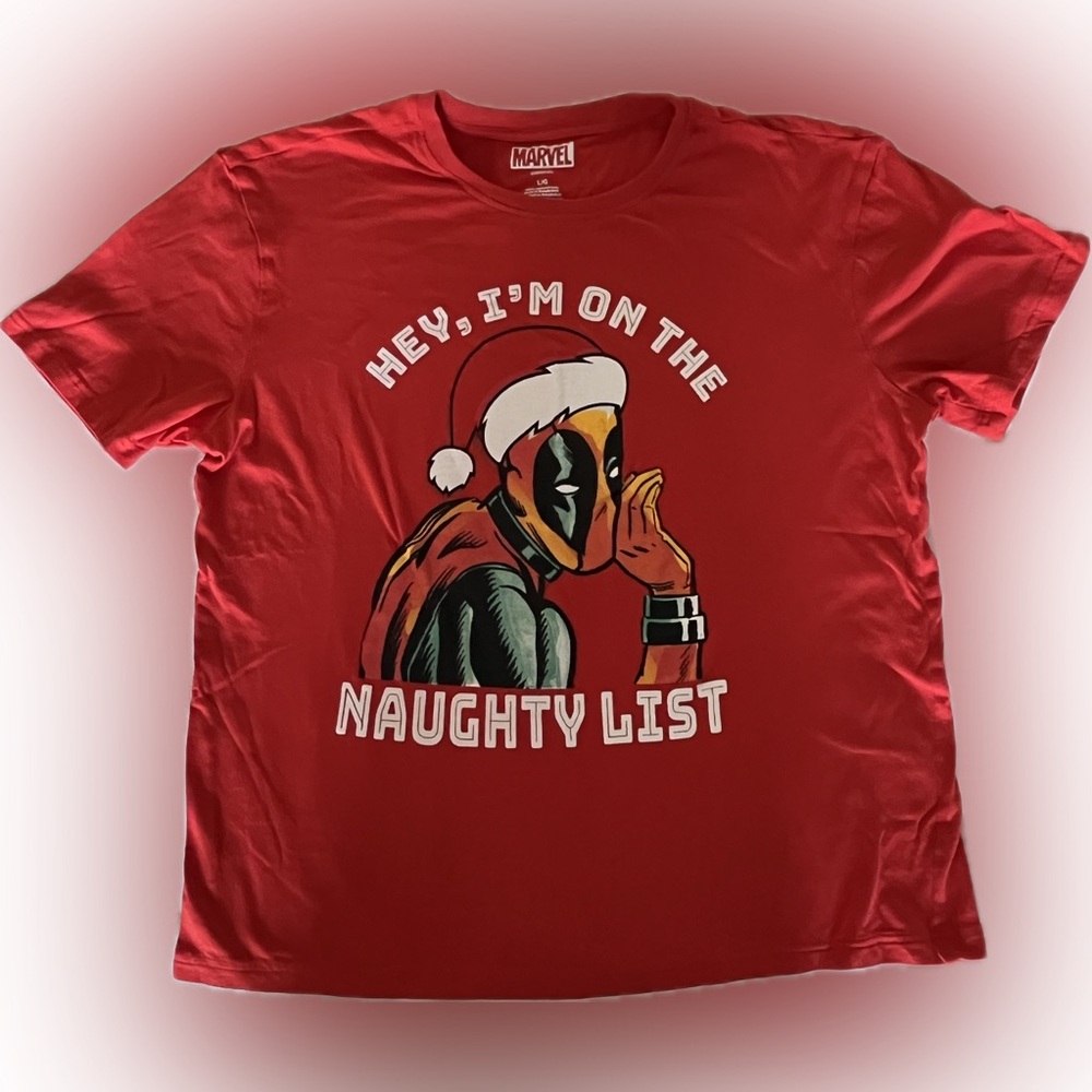 Marvel Deadpool “Hey, I’m on the Naughty List” Christmas Shirt – Size L